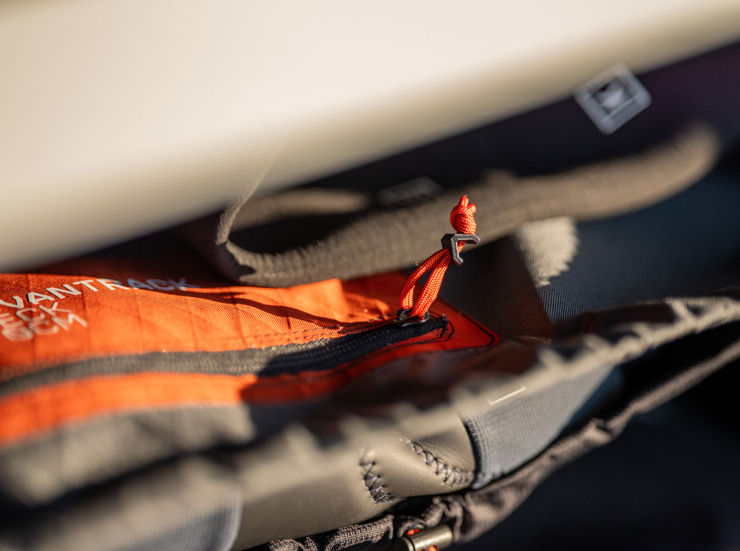 FLEXDECK FLEXIBLE CARGO DECK - ARCH X VANTRACK