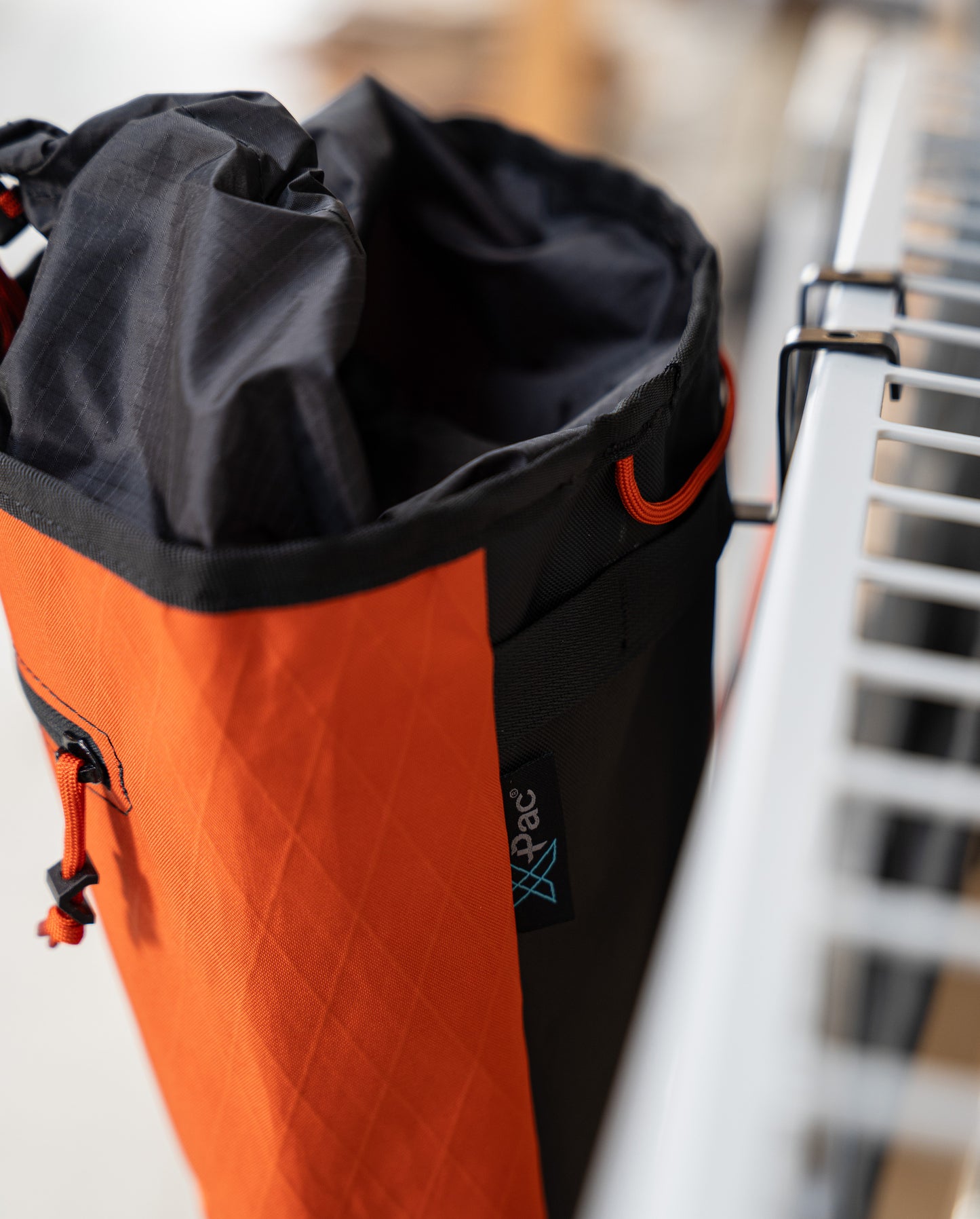 THROW VANPACKING BAG - ARCH X VANTRACK