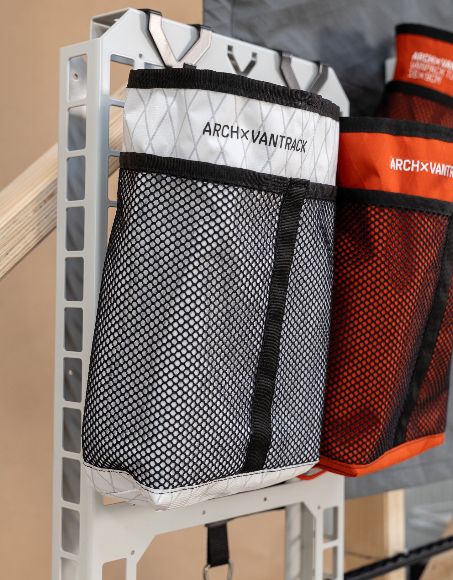 THROW VANPACKING BAG - ARCH X VANTRACK