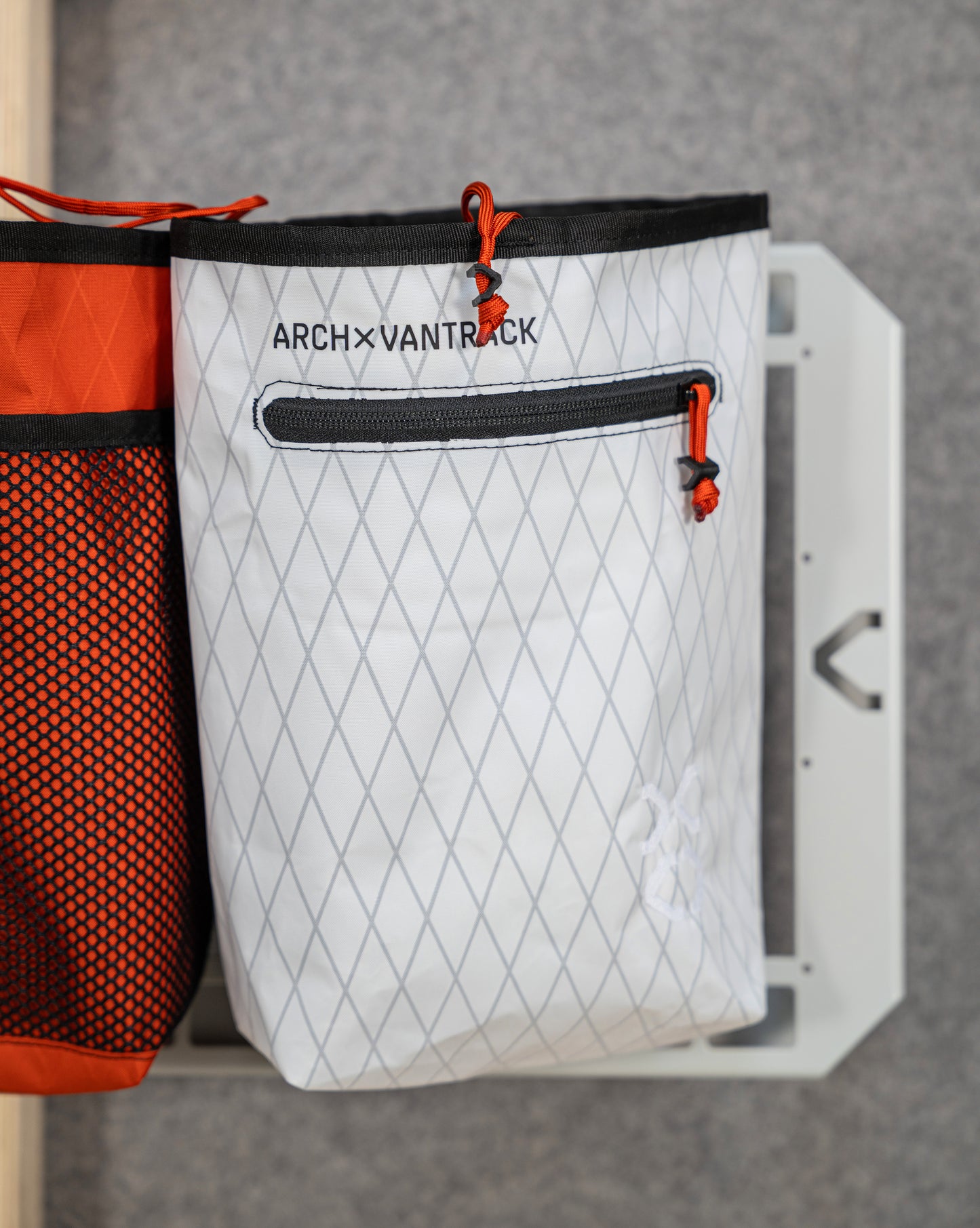 THROW VANPACKING BAG - ARCH X VANTRACK
